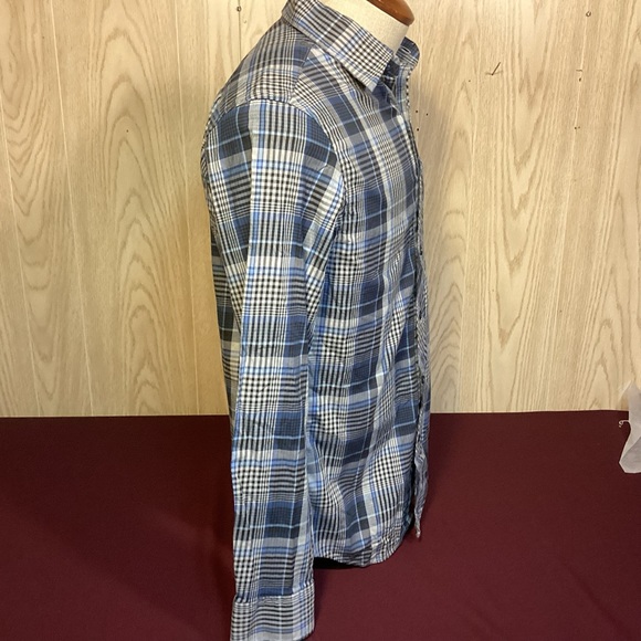 Banana Republic mens plaid button down shirt  size small - Picture 4 of 10